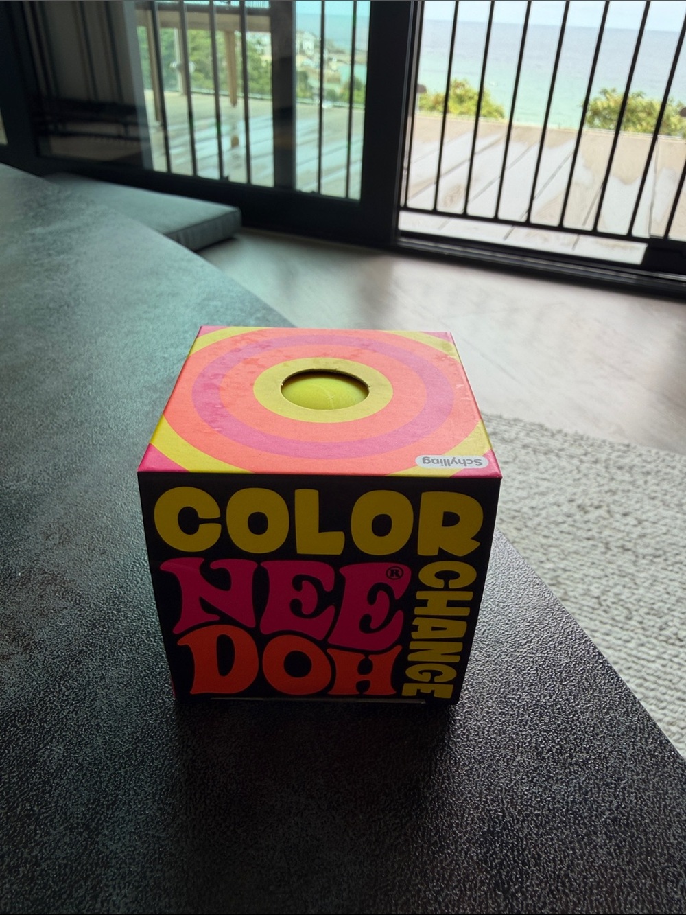 Color Change Needoh